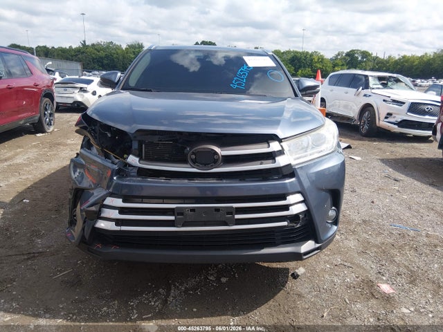 2018 Toyota Highlander Xle მანქანა იყიდება აუქციონზე, vin: 5TDJZRFH9JS892033, აუქციონის ნომერი: 45263795