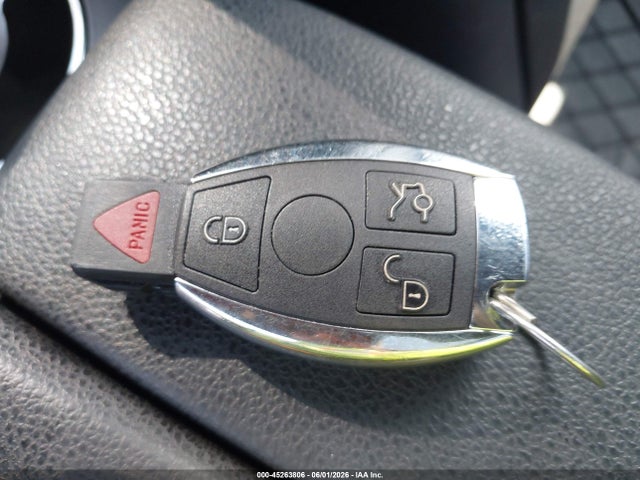 Продажа на аукционе авто 2013 Mercedes-benz C 250, vin: WDDGJ4HBXDF951064, номер лота: 45263806