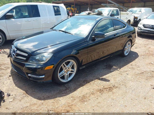 Продажа на аукционе авто 2013 Mercedes-benz C 250, vin: WDDGJ4HBXDF951064, номер лота: 45263806