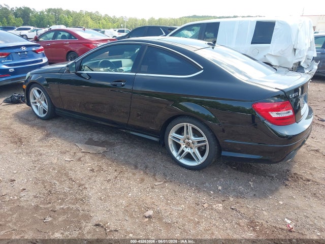 Продажа на аукционе авто 2013 Mercedes-benz C 250, vin: WDDGJ4HBXDF951064, номер лота: 45263806