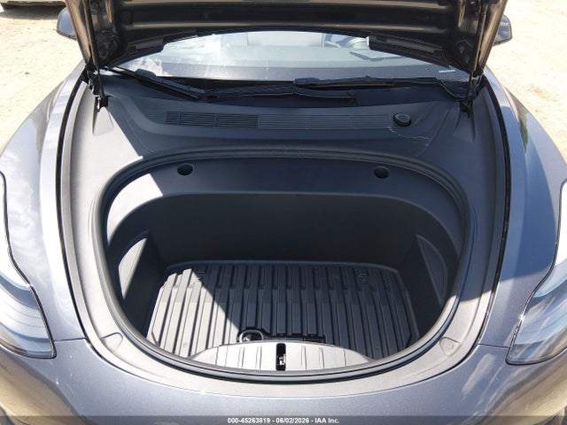 Продажа на аукционе авто 2023 Tesla Model 3 Performance Dual Motor All-wheel Drive, vin: 5YJ3E1EC7PF399251, номер лота: 45263819
