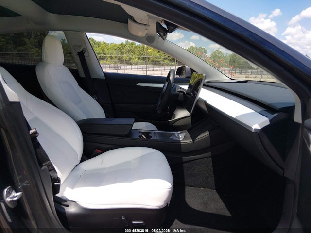 Продажа на аукционе авто 2023 Tesla Model 3 Performance Dual Motor All-wheel Drive, vin: 5YJ3E1EC7PF399251, номер лота: 45263819