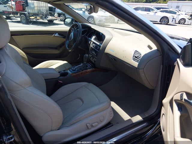 45263823 :رقم المزاد ، WAULFAFH0BN010786 vin ، 2011 Audi A5 2.0t Premium مزاد بيع