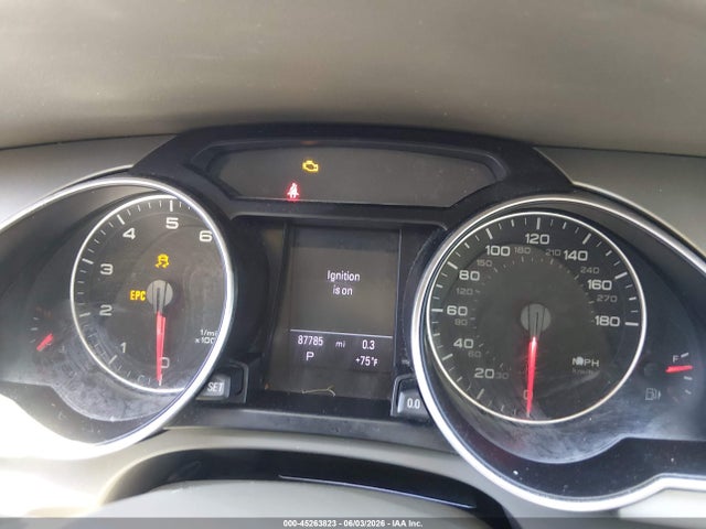 45263823 :رقم المزاد ، WAULFAFH0BN010786 vin ، 2011 Audi A5 2.0t Premium مزاد بيع