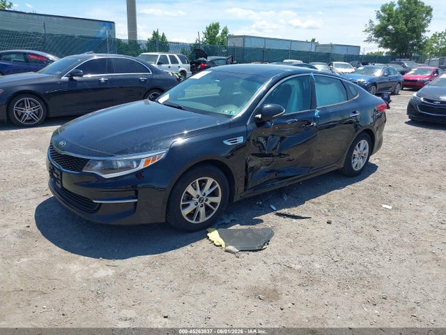 KIA Optima Lx 2017 5XXGT4L38HG152671 Image 2