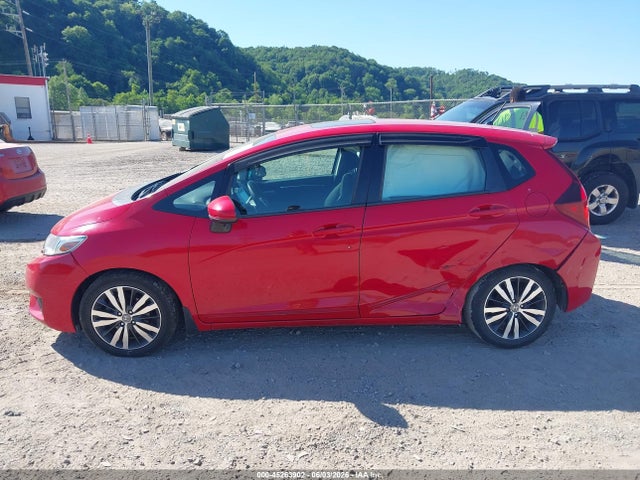 Продажа на аукционе авто 2015 Honda Fit Ex/ex-l, vin: 3HGGK5H85FM771688, номер лота: 45263902