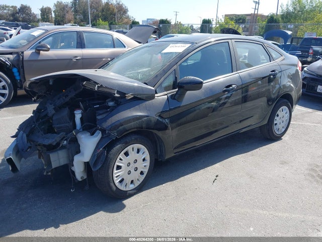 45264200 :رقم المزاد ، 3FADP4AJ1GM205576 vin ، 2016 Ford Fiesta S مزاد بيع