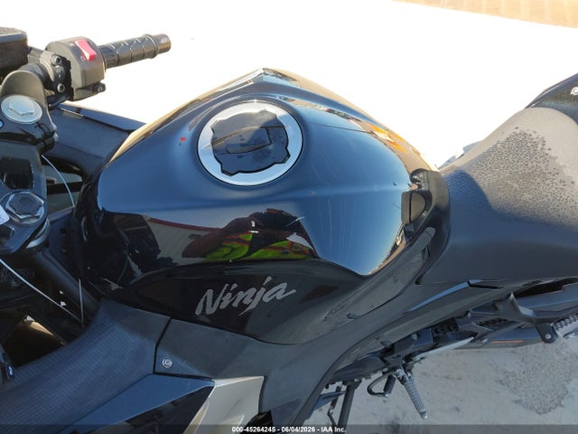 Kawasaki EX400 2019 JKAEXKH11KDA32541 Image 17