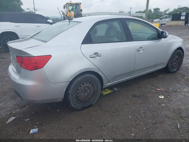 45264298 :رقم المزاد ، KNAFT4A23A5228567 vin ، 2010 Kia Forte Lx مزاد بيع