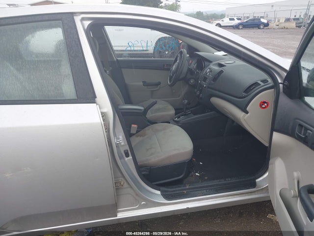 45264298 :رقم المزاد ، KNAFT4A23A5228567 vin ، 2010 Kia Forte Lx مزاد بيع