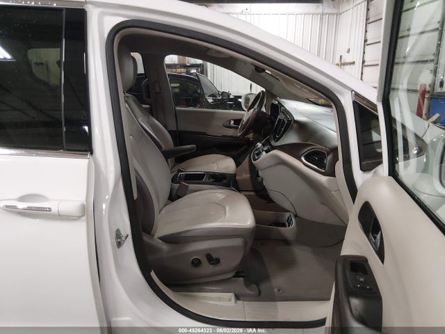 Aukcja sprzedaży 2018 Chrysler Pacifica Touring L Plus, vin: 2C4RC1EG0JR154774, numer aukcji: 45264323