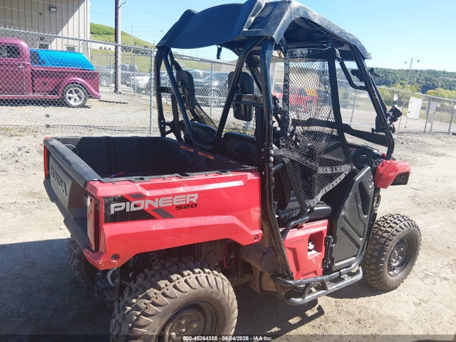 1HFVE0744S4001542 Honda Sxs520 M2