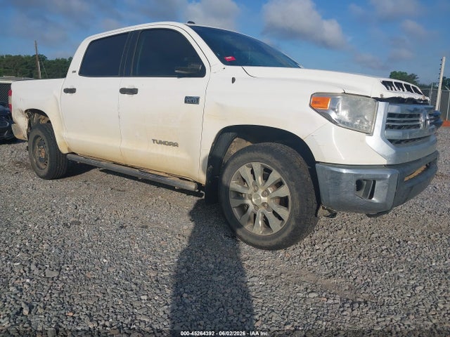 2017 Toyota Tundra Sr5 5.7l V8 მანქანა იყიდება აუქციონზე, vin: 5TFEW5F17HX226590, აუქციონის ნომერი: 45264392