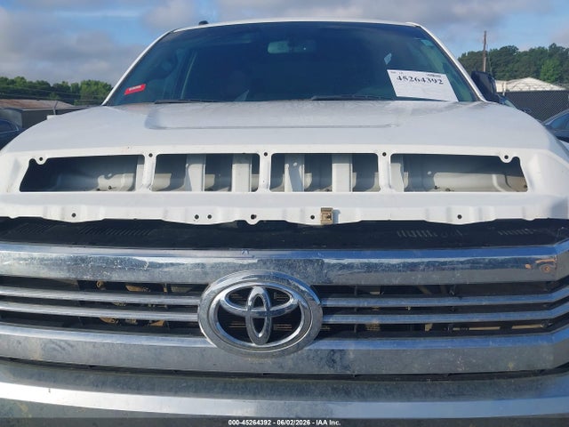 2017 Toyota Tundra Sr5 5.7l V8 მანქანა იყიდება აუქციონზე, vin: 5TFEW5F17HX226590, აუქციონის ნომერი: 45264392