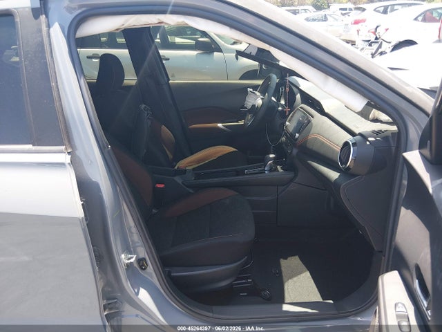 3N1CP5DV0NL514407 Nissan Kicks Sr Xtronic Cvt