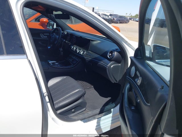 Mercedes-Benz E 300 2018 WDDZF4JB1JA299206 Image 5