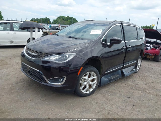 Aukcja sprzedaży 2017 Chrysler Pacifica Touring-l Plus, vin: 2C4RC1EG6HR826945, numer aukcji: 45264469