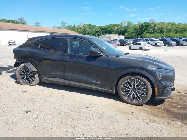 Ford Mustang Mach-e Premium 2025 3FMTK3S59SMA38565 Image 14