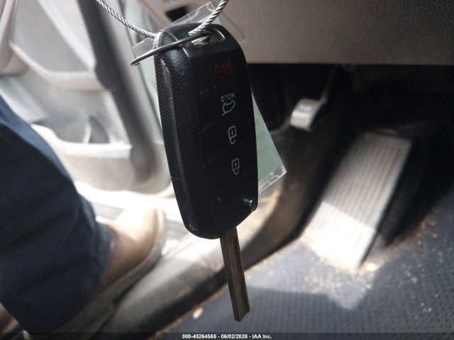 Продажа на аукционе авто 2018 Kia Sorento 2.4l L, vin: 5XYPG4A39JG344349, номер лота: 45264565