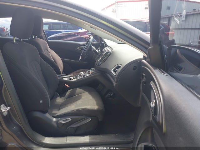Aukcja sprzedaży 2015 Chrysler 200 Limited, vin: 1C3CCCAB2FN746908, numer aukcji: 45264591