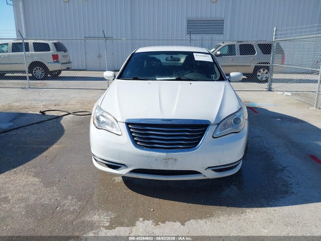 45264602 :رقم المزاد ، 1C3CCBAB6CN117528 vin ، 2012 Chrysler 200 Lx مزاد بيع