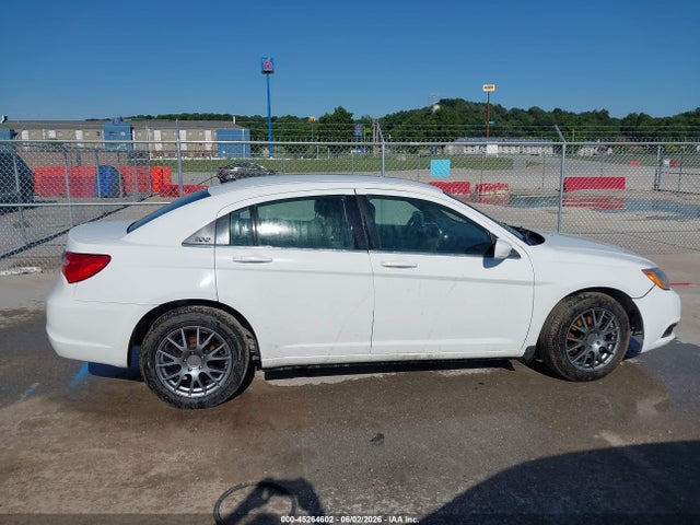 45264602 :رقم المزاد ، 1C3CCBAB6CN117528 vin ، 2012 Chrysler 200 Lx مزاد بيع