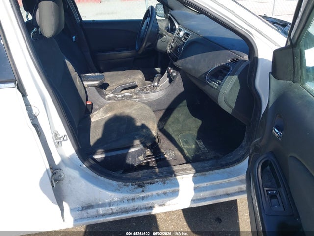 45264602 :رقم المزاد ، 1C3CCBAB6CN117528 vin ، 2012 Chrysler 200 Lx مزاد بيع