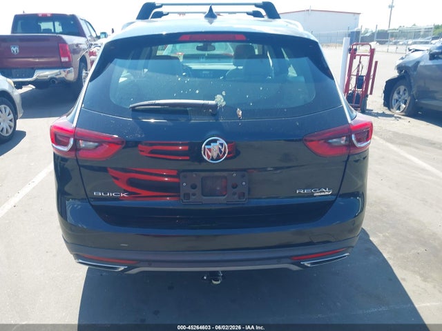 45264603 :رقم المزاد ، W04GV8SXXJ1089817 vin ، 2018 Buick Regal Tourx Essence مزاد بيع