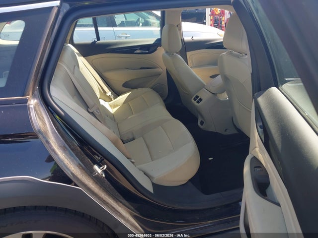 45264603 :رقم المزاد ، W04GV8SXXJ1089817 vin ، 2018 Buick Regal Tourx Essence مزاد بيع