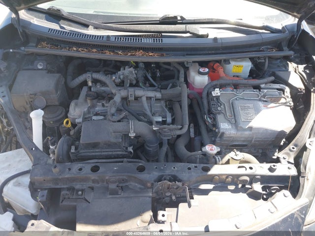 Toyota Prius C Three 2018 JTDKDTB31J1601709 Image 10