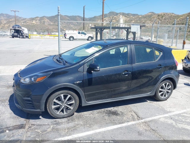 Toyota Prius C Three 2018 JTDKDTB31J1601709 Image 15