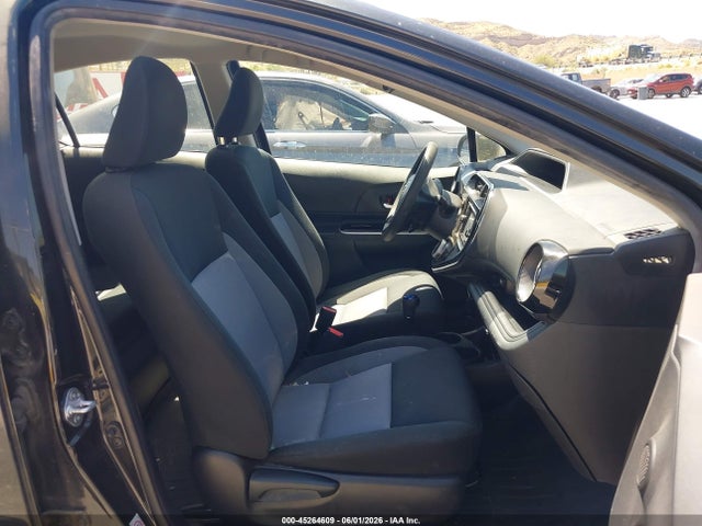 Toyota Prius C Three 2018 JTDKDTB31J1601709 Image 5