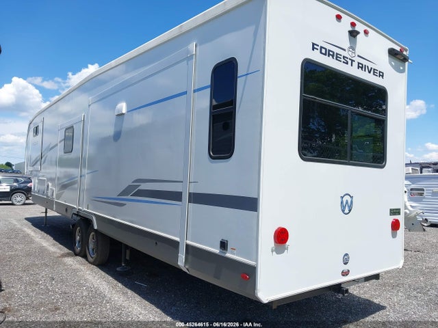 Forest River Wildcat 2025 4X4FWCM2XSG005197 Image 3