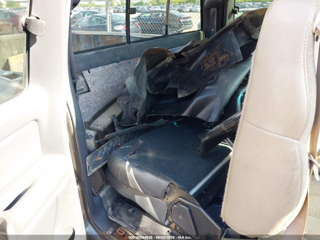 45264626 :رقم المزاد ، 1GCEK19V5YE363834 vin ، 2000 Chevrolet Silverado 1500 مزاد بيع