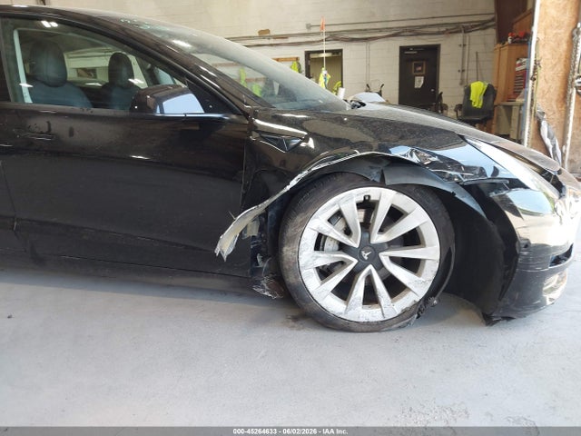 Tesla Model 3 Standard Range Plus Rear-wheel Drive 2021 5YJ3E1EA4MF851196 Image 6