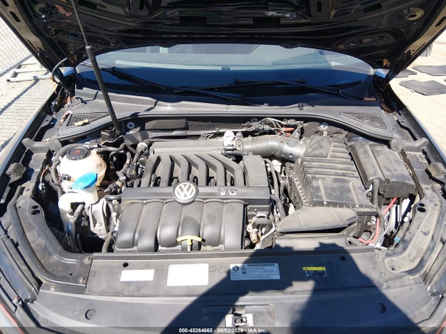2018 Volkswagen Passat 3.6l V6 Gt მანქანა იყიდება აუქციონზე, vin: 1VWJM7A34JC029654, აუქციონის ნომერი: 45264665