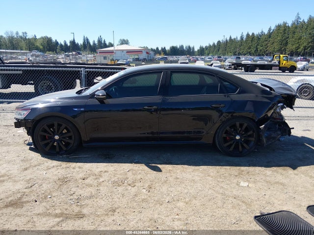 2018 Volkswagen Passat 3.6l V6 Gt მანქანა იყიდება აუქციონზე, vin: 1VWJM7A34JC029654, აუქციონის ნომერი: 45264665