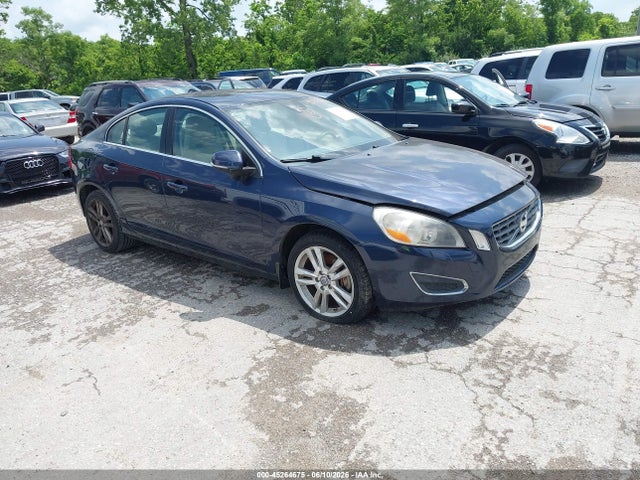 2012 Volvo S60 T5 მანქანა იყიდება აუქციონზე, vin: YV1622FS0C2121266, აუქციონის ნომერი: 45264675