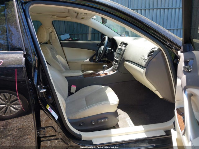 2011 Lexus Is 250 მანქანა იყიდება აუქციონზე, vin: JTHBF5C23B5136936, აუქციონის ნომერი: 45264680