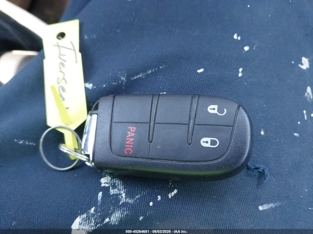 45264681 :رقم المزاد ، 3C4NJDBB4JT270961 vin ، 2018 Jeep Compass Latitude 4x4 مزاد بيع