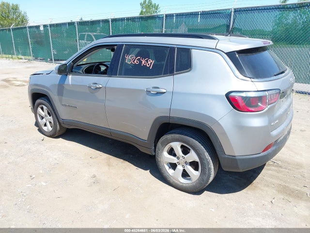 45264681 :رقم المزاد ، 3C4NJDBB4JT270961 vin ، 2018 Jeep Compass Latitude 4x4 مزاد بيع