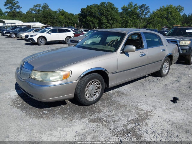 Aukcja sprzedaży 2001 Lincoln Town Car Executive, vin: 1LNHM81W31Y710291, numer aukcji: 45264758