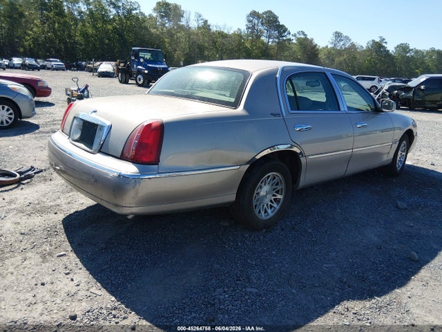 Aukcja sprzedaży 2001 Lincoln Town Car Executive, vin: 1LNHM81W31Y710291, numer aukcji: 45264758