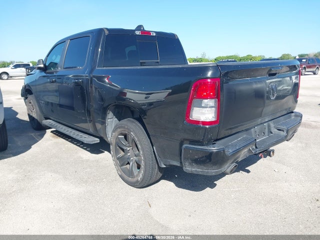 45264768 :رقم المزاد ، 1C6RREFT5NN247625 vin ، 2022 Ram 1500 Big Horn  4x2 5'7 Box مزاد بيع