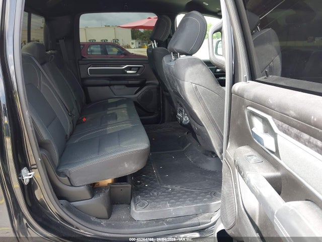 45264768 :رقم المزاد ، 1C6RREFT5NN247625 vin ، 2022 Ram 1500 Big Horn  4x2 5'7 Box مزاد بيع