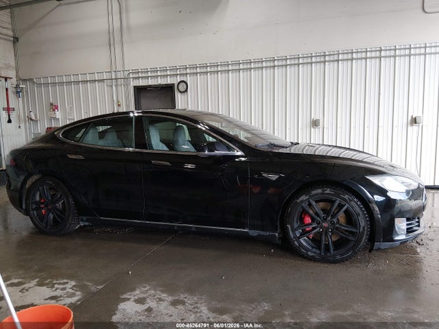 Tesla Model S P85d 2014 5YJSA1H24EFP65996 Image 13
