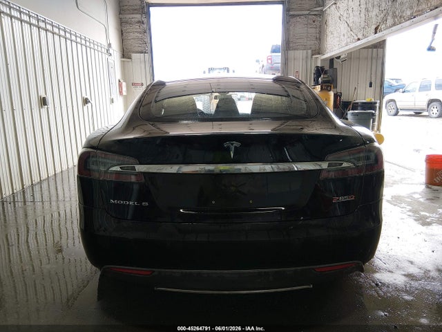 Tesla Model S P85d 2014 5YJSA1H24EFP65996 Image 16