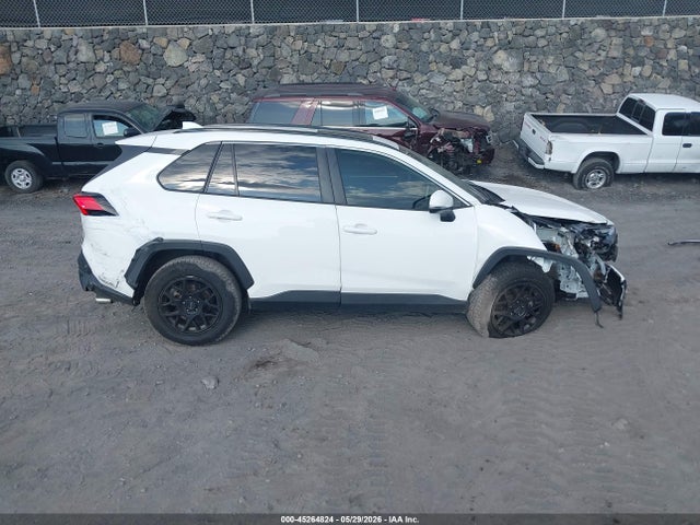 Toyota Rav4 Xle 2023 JTMW1RFV3PD105780 Image 13