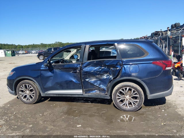 Продаж на аукціоні авто 2016 Mitsubishi Outlander Se, vin: JA4AD3A31GZ007008, номер лоту: 45264832