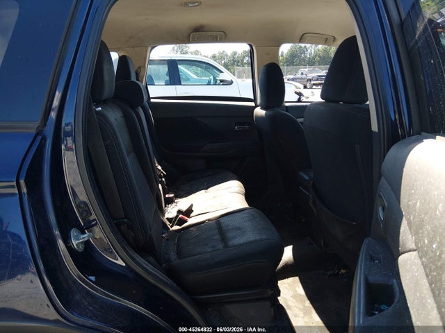 Продаж на аукціоні авто 2016 Mitsubishi Outlander Se, vin: JA4AD3A31GZ007008, номер лоту: 45264832